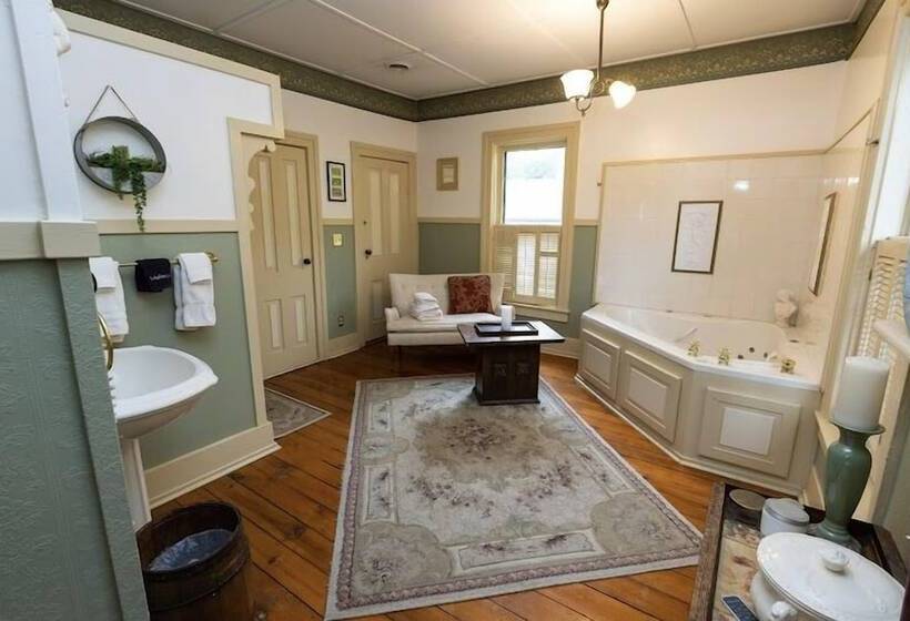 مبيت وإفطار Iron Amethyst Inn   Boutique