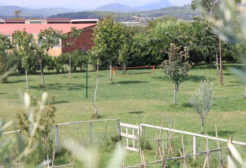 Granja Escola La Perdiu   Hostel