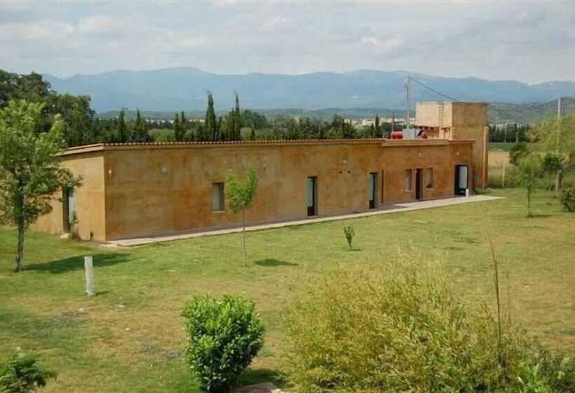 Granja Escola La Perdiu   Hostel