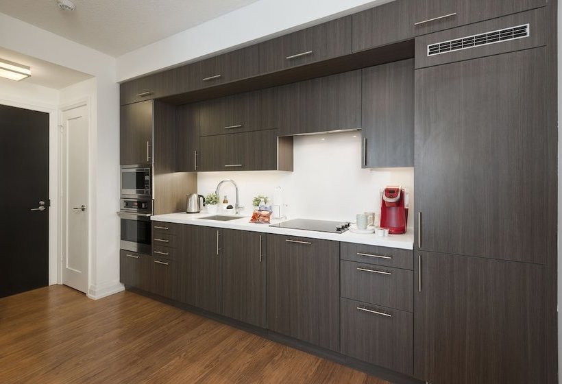 Hotel Metropolis Suites  Yonge Sheppard