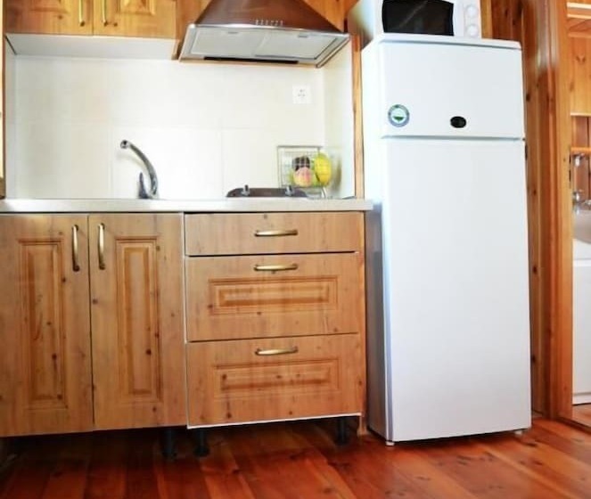 Отель Serra De Prades Resort   Campsite