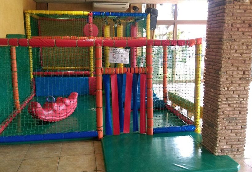 Отель Serra De Prades Resort   Campsite