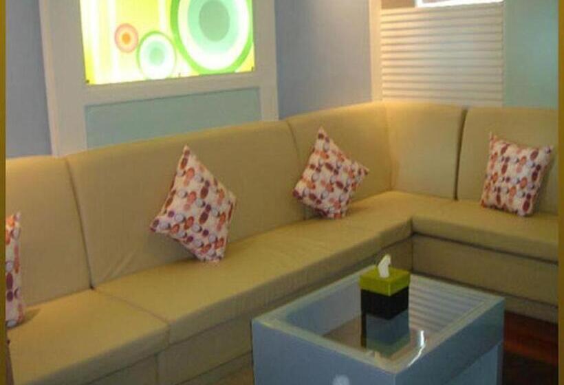 ホテル Sri Uthong Grand