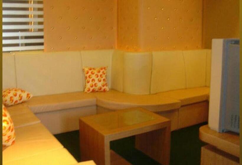 ホテル Sri Uthong Grand