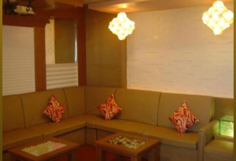 ホテル Sri Uthong Grand