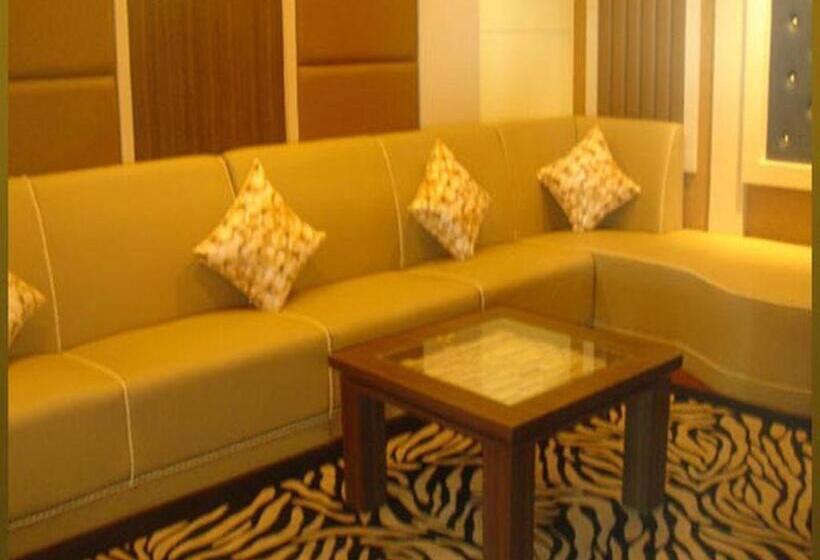 ホテル Sri Uthong Grand