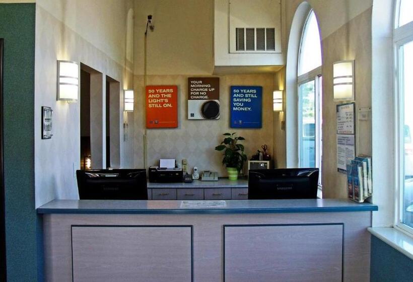 Motel 6 Fort Lupton, Co