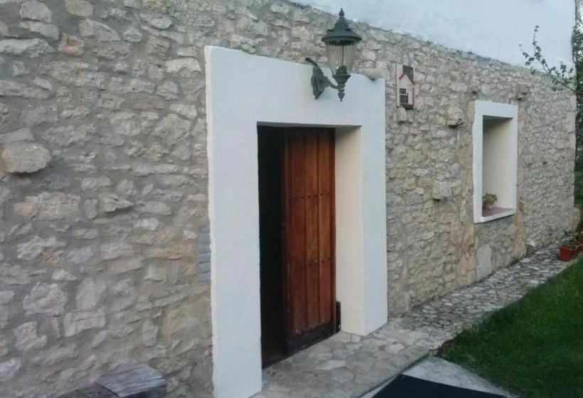 بنسيون Casa Rural Fuentetrigo