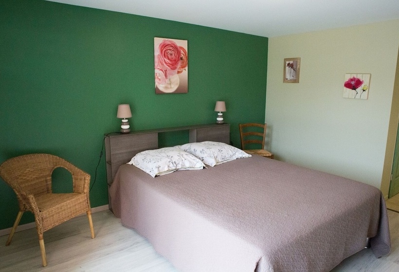 펜션 Chambres D Hotes Les Eglantines