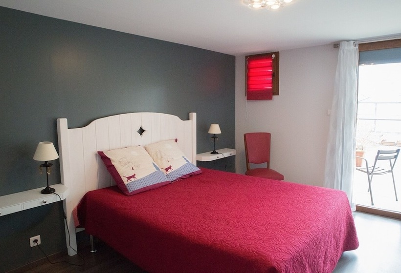 펜션 Chambres D Hotes Les Eglantines