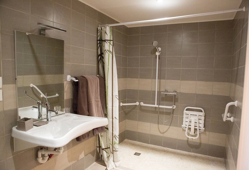 펜션 Chambres D Hotes Les Eglantines