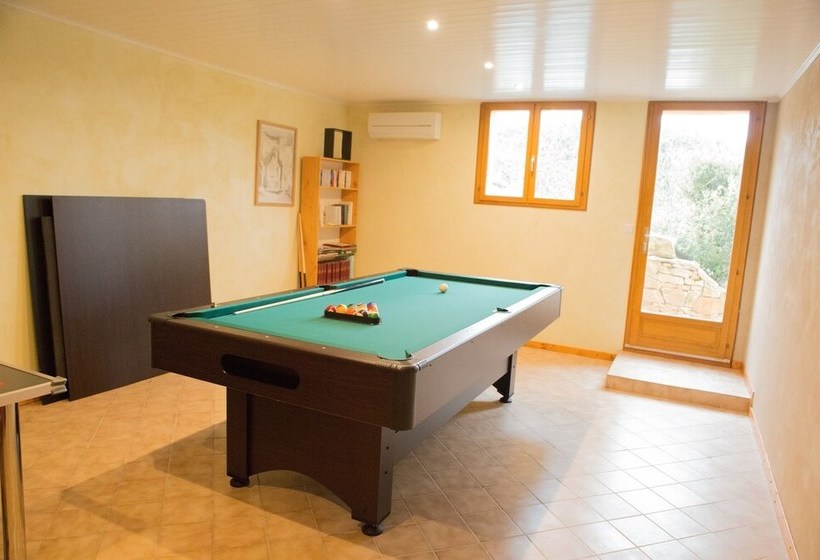 펜션 Chambres D Hotes Les Eglantines