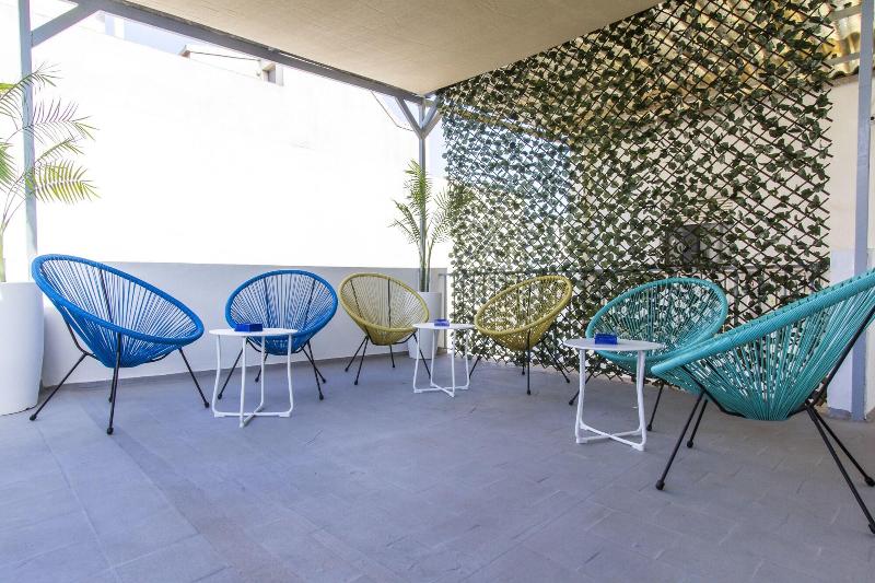 پانسیون New Click & Room