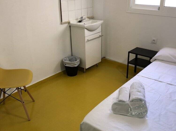 پانسیون New Click & Room