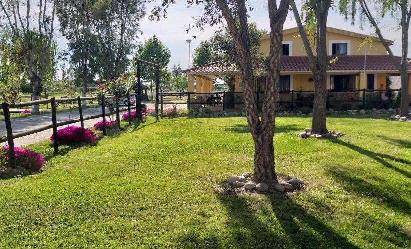 بنسيون La Posada Hípica