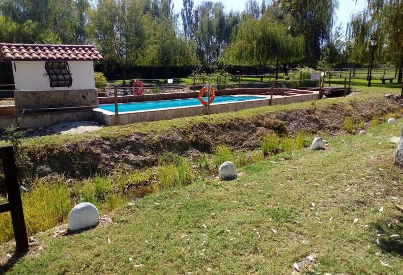 بنسيون La Posada Hípica