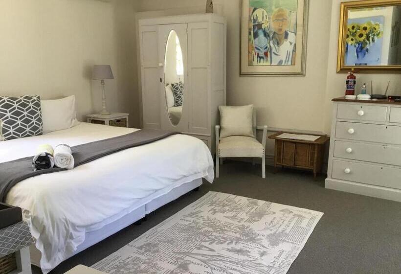 بنسيون Oceangolf Guest House