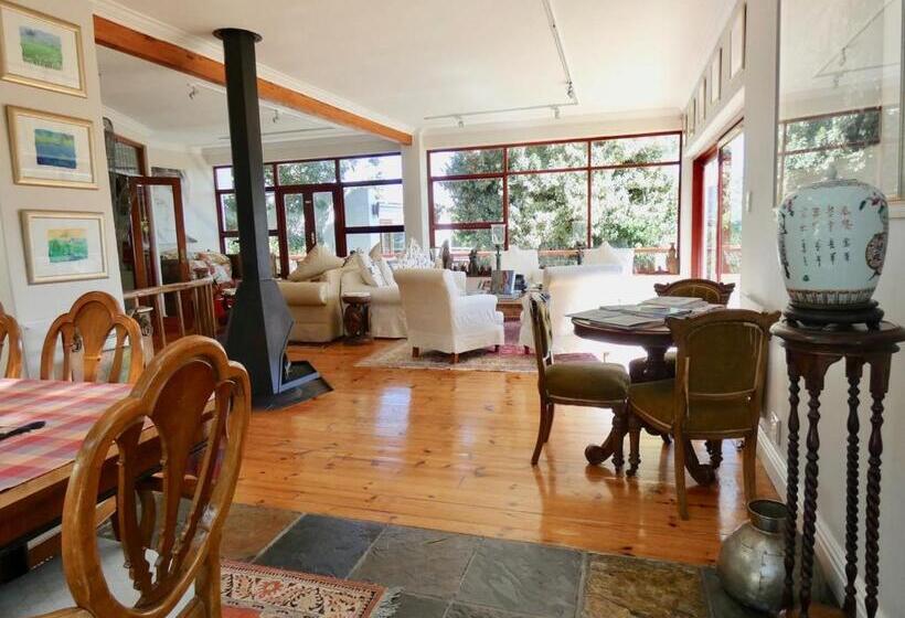 بنسيون Oceangolf Guest House