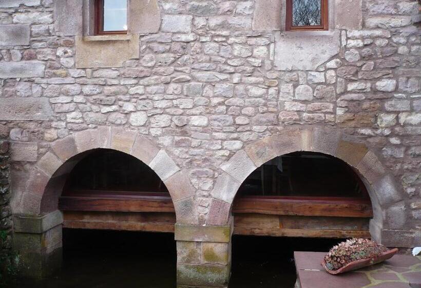 بنسيون Posada Molino La Vega