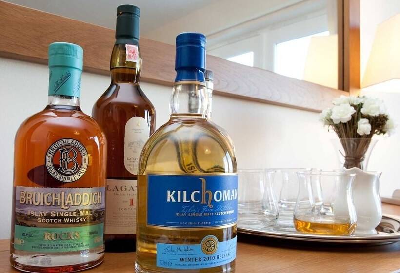 Port Charlotte Holidays