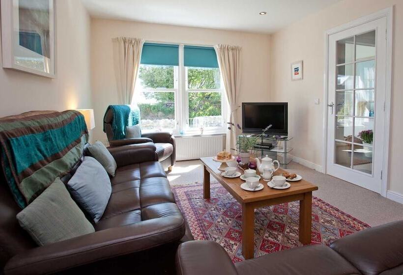 Port Charlotte Holidays