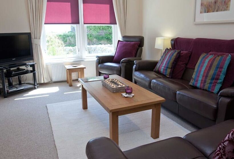 Port Charlotte Holidays