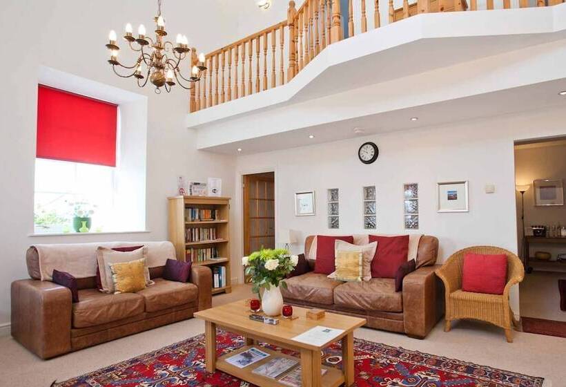 Port Charlotte Holidays