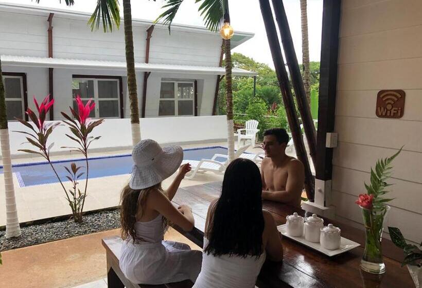 호텔 Ballena Dorada Lodge