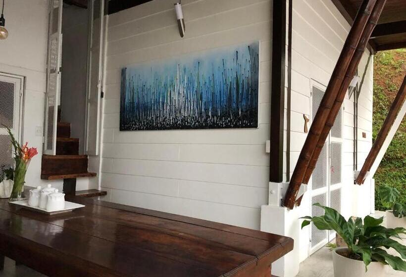 호텔 Ballena Dorada Lodge