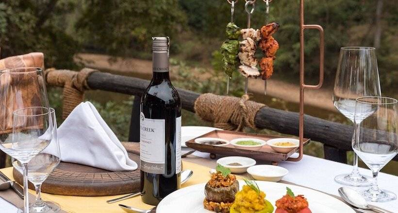 فندق Banjaar Tola, Kanha National Park