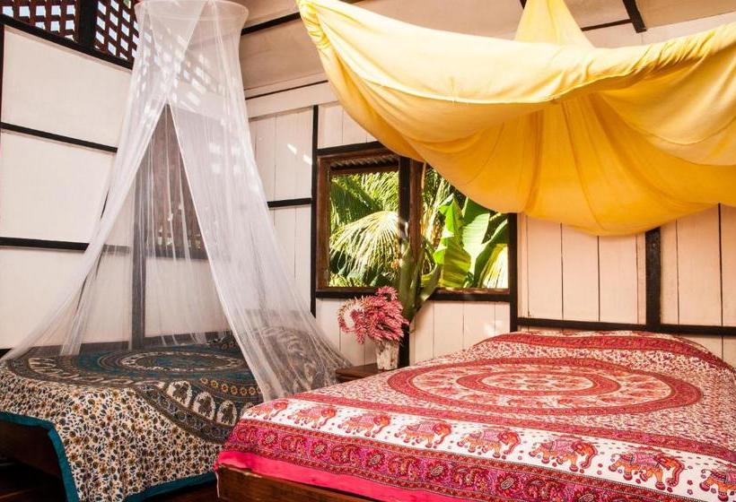 فندق Cabinas Selvin Y Blanca