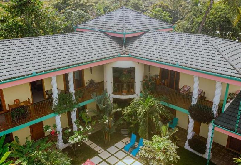 호텔 Coco Beach Village