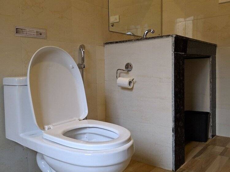 هتل Silverpine Boutique