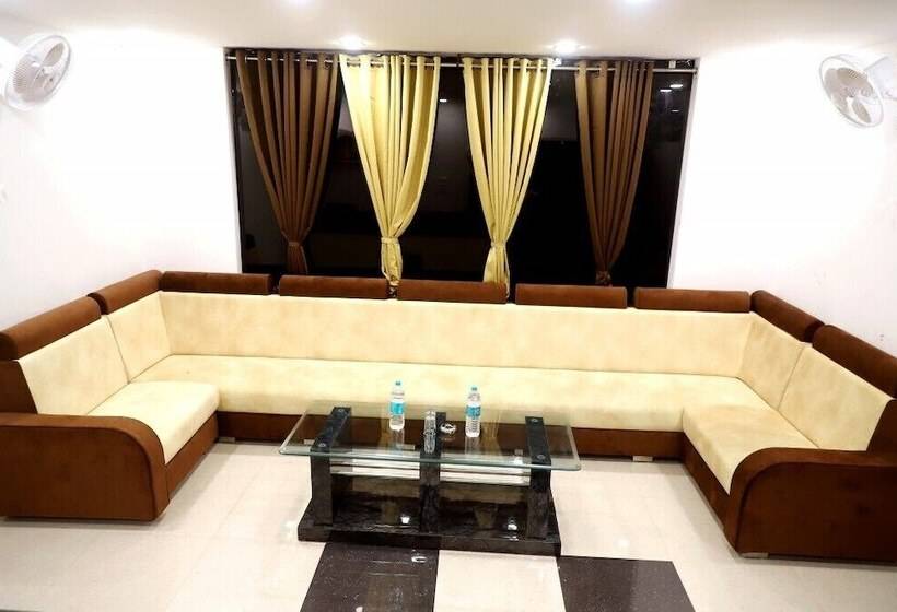 فندق Sunrise Palace