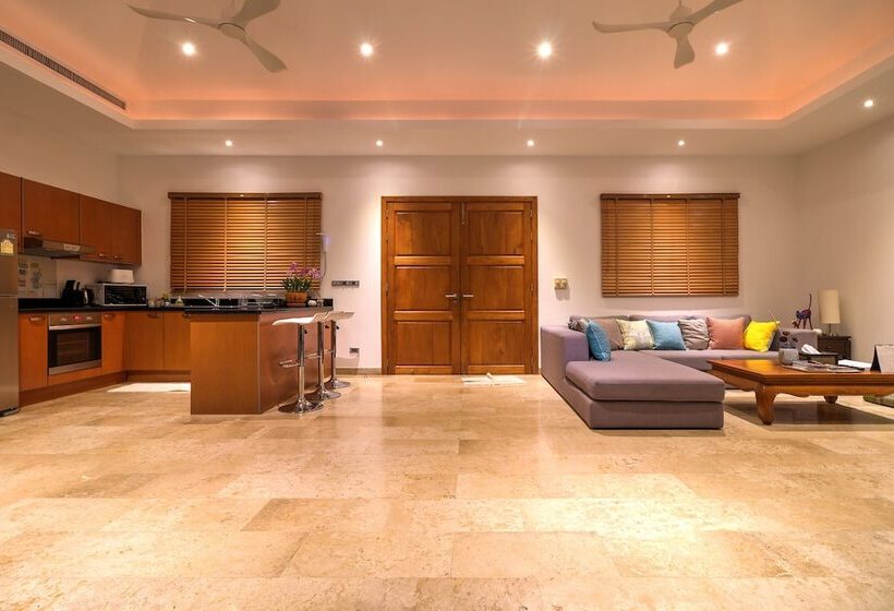 Kan Panorama Seaview Villa