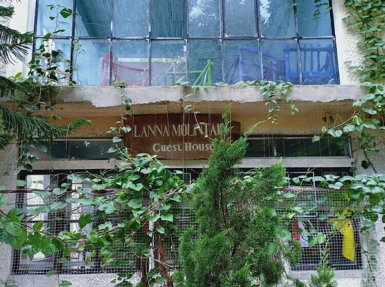 Lanna Mountain Guesthouse   Hostel