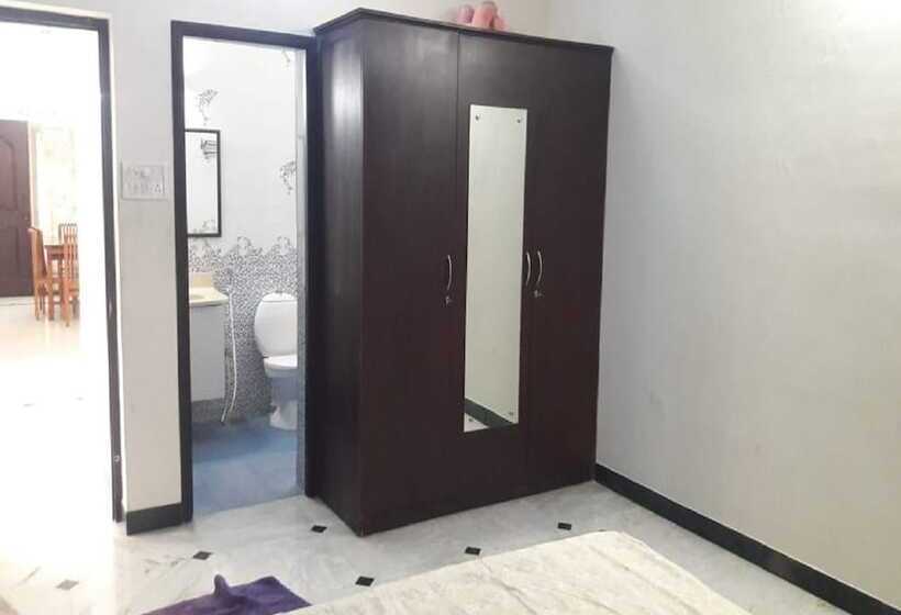 Maxiprime Hotels Panaiyur