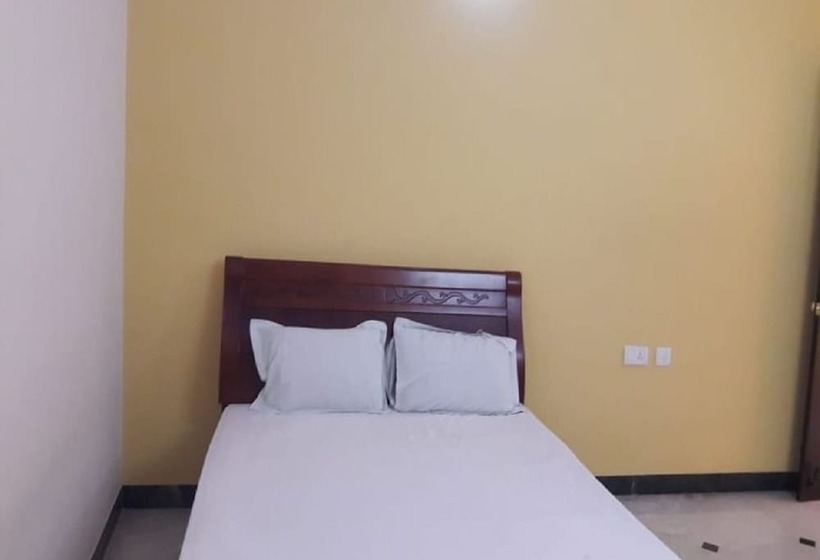 Maxiprime Hotels Panaiyur