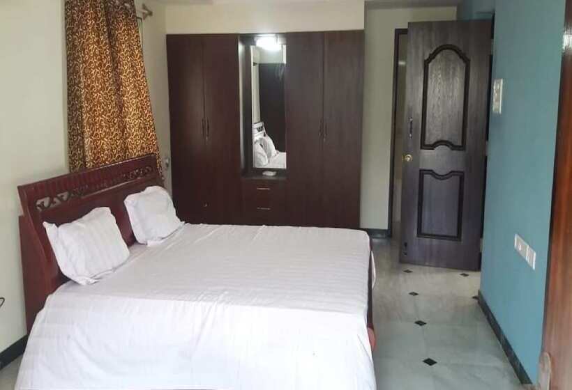 Maxiprime Hotels Panaiyur