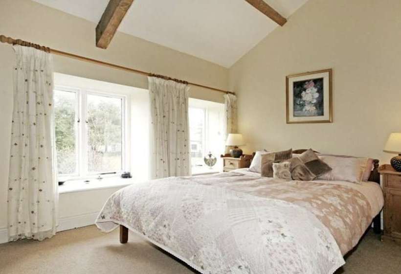 펜션 Castlefergus Lodge