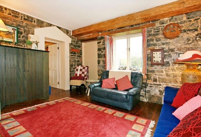 펜션 Castlefergus Lodge