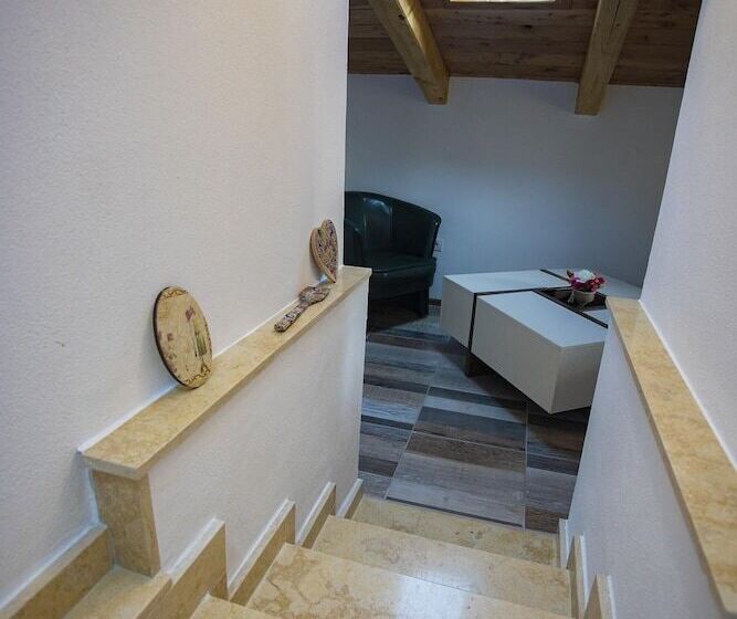 بنسيون David's Private House