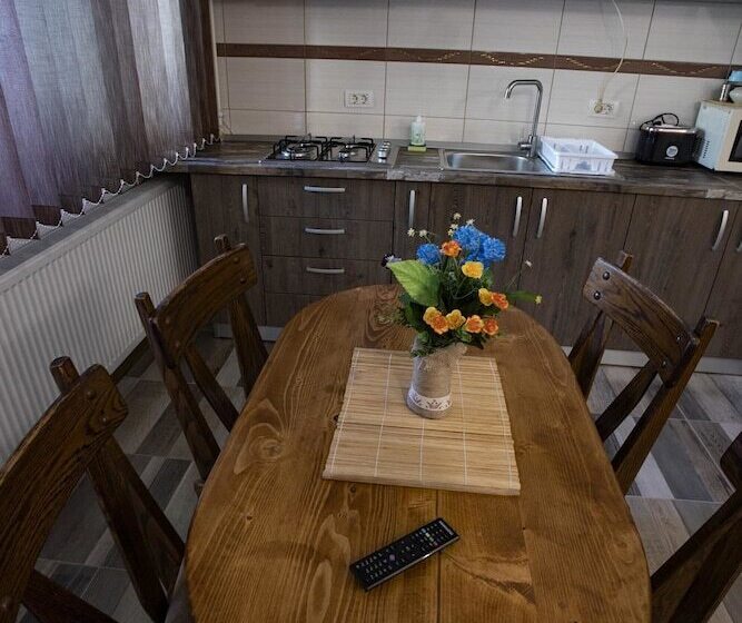 بنسيون David's Private House