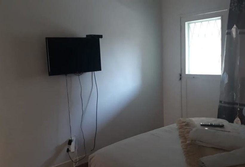 ペンション Ddjumas Acommodation