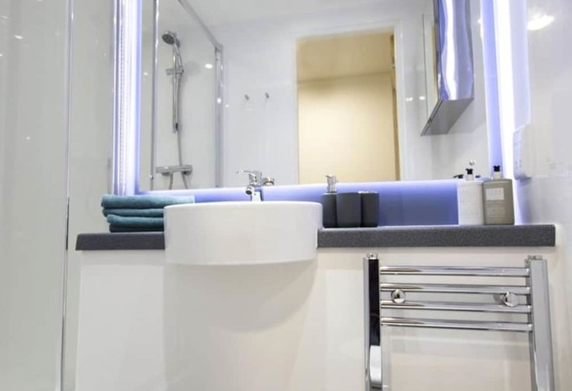 ペンション Dobbie S Point Campus Accommodation