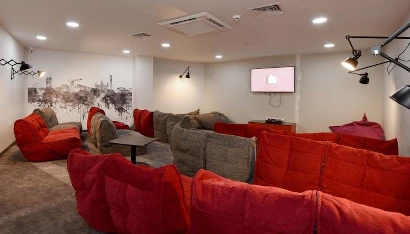 ペンション Dobbie S Point Campus Accommodation