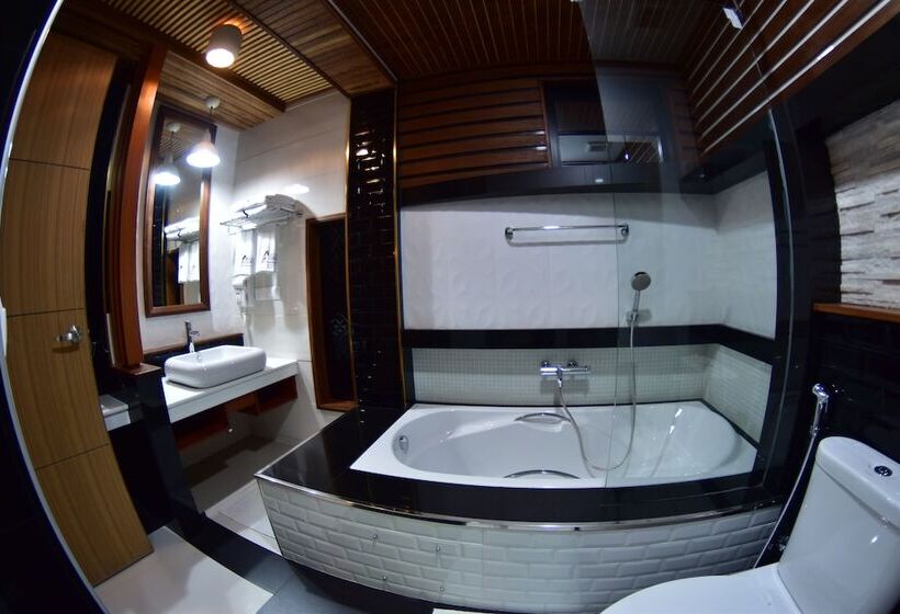 پانسیون Millennium Island Residence