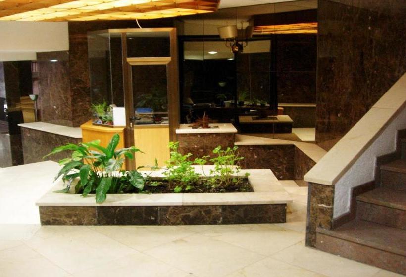 پانسیون Monjes De La Biblioteca