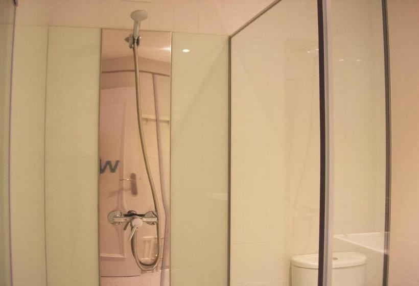 پانسیون Monjes De La Biblioteca