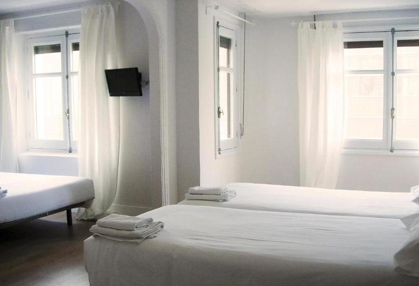 پانسیون Monjes Del Jardín